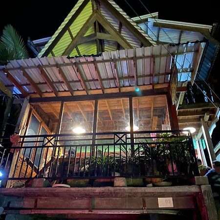 Smiley's Homestay Berastagi Dış mekan fotoğraf