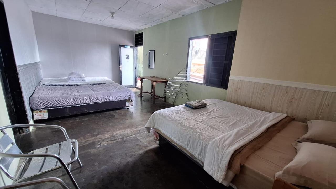 Smiley's Homestay Berastagi Dış mekan fotoğraf