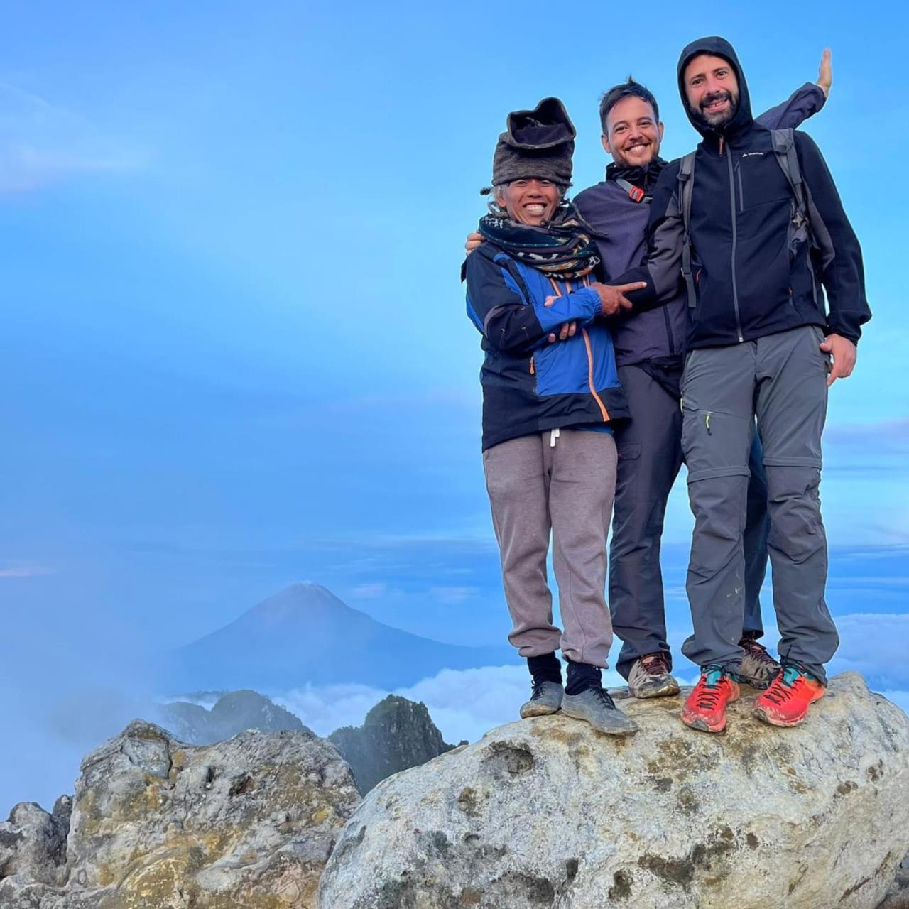 Smiley's Homestay Berastagi Dış mekan fotoğraf
