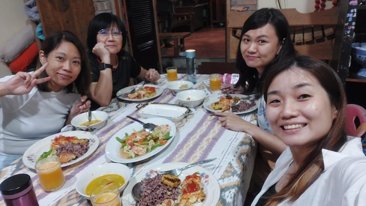 Smiley's Homestay Berastagi Dış mekan fotoğraf